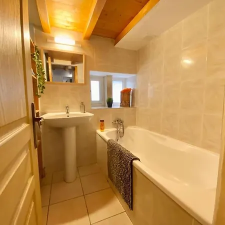 Apartment Vintage & Son Billard, 300m De La Gare ! *