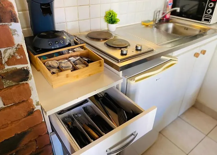 Apartmán Vintage & Son Billard, 300m De La Gare ! Nîmes